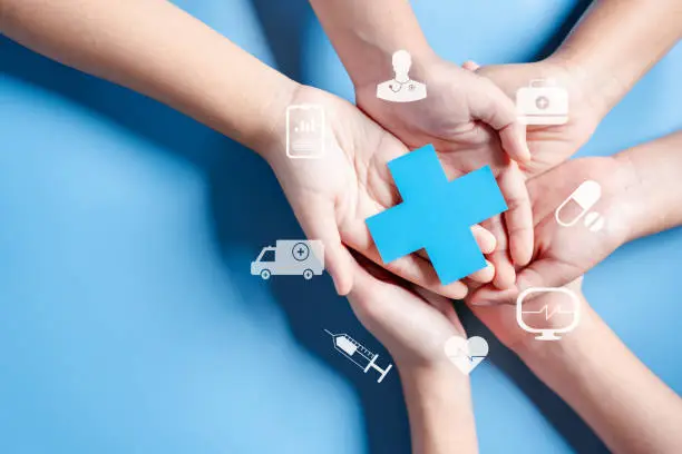 what is commercial health insurance